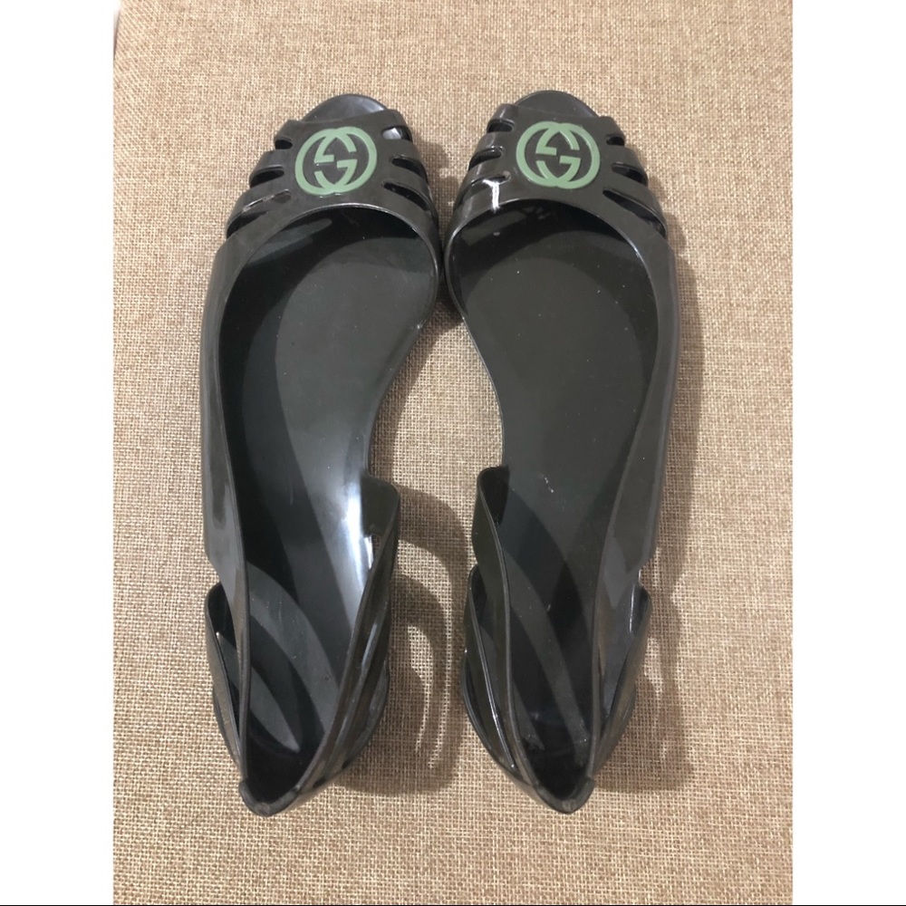Rubber Gucci Beach Sandals!